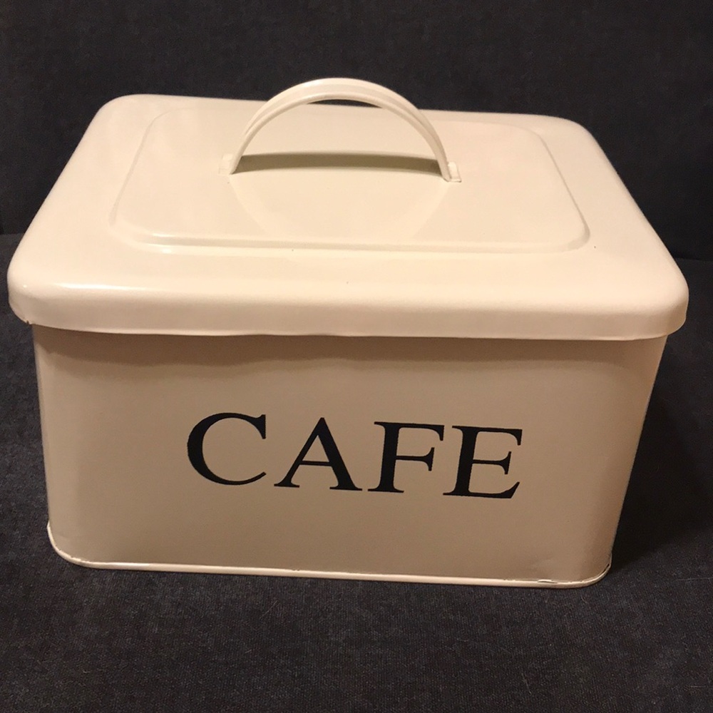 Decorative white tin display only, does not open